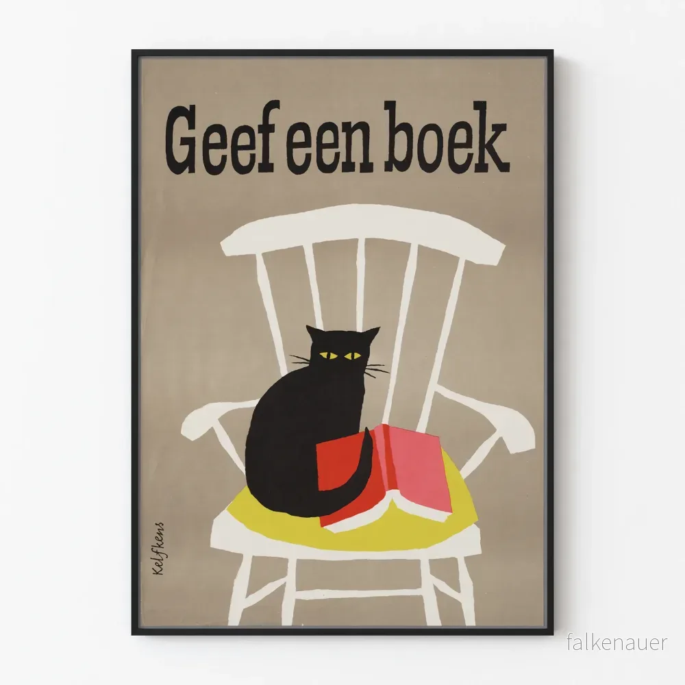 Dekorativ poster med katt och bok på stol Dekorativ poster med katt och bok på stol